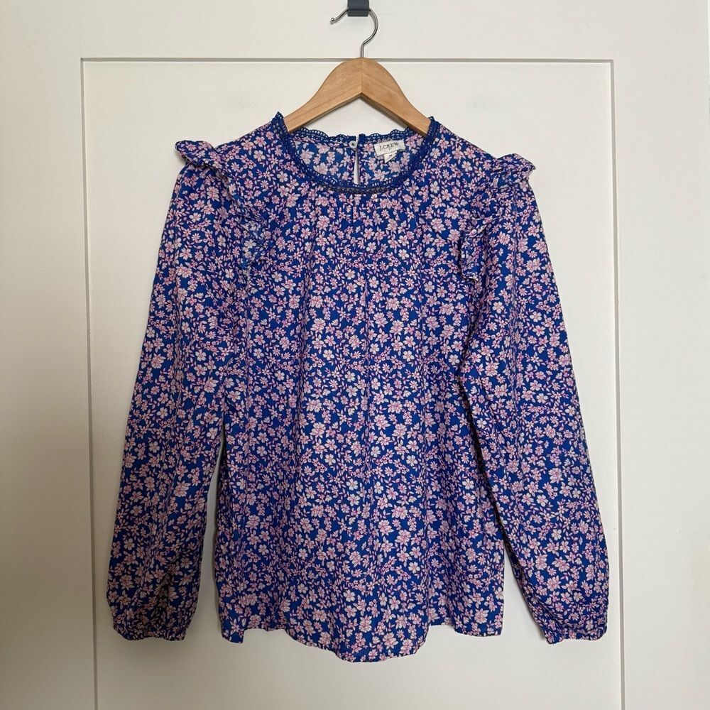 J Crew Top Women Sz M Blue Purple Floral Ruffle Shoulder Long Sleeve Cottagecore